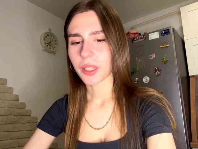 AshantiBadolato webcam