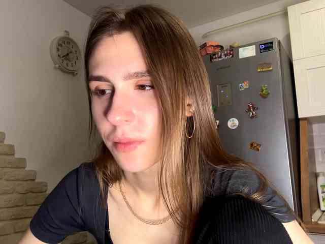 AshantiBadolato webcam