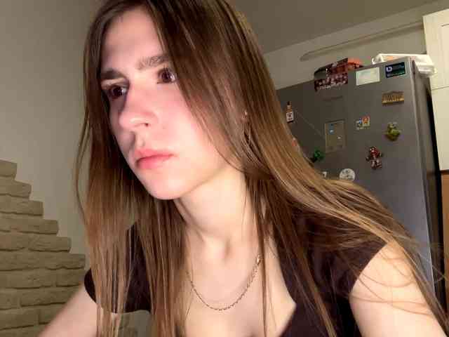 AshantiBadolato webcam