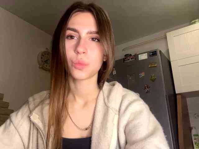 AshantiBadolato webcam