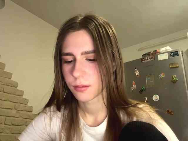 AshantiBadolato webcam