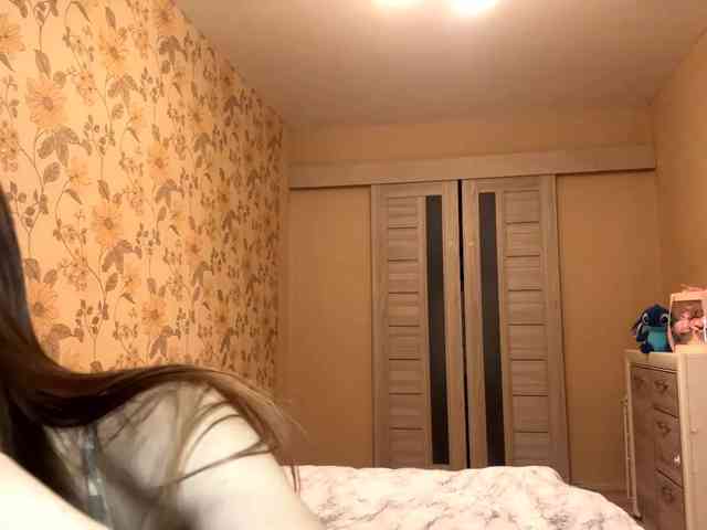 AshantiBadolato webcam