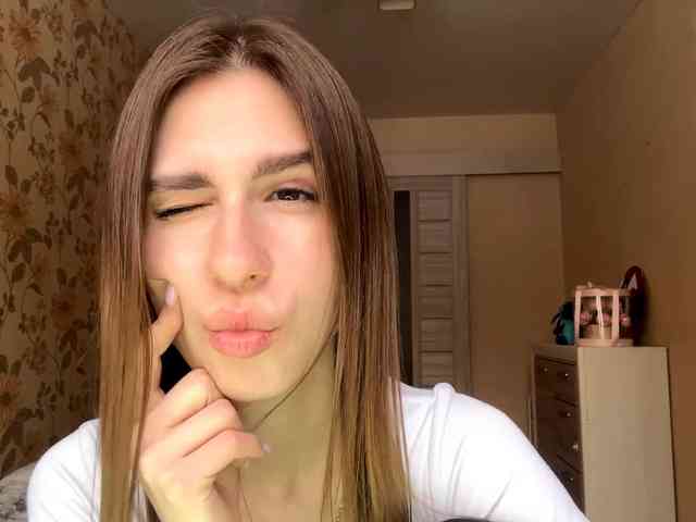 AshantiBadolato webcam