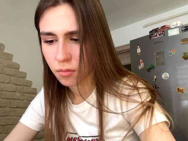 AshantiBadolato webcam