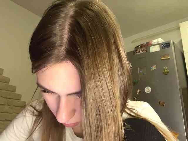 AshantiBadolato webcam