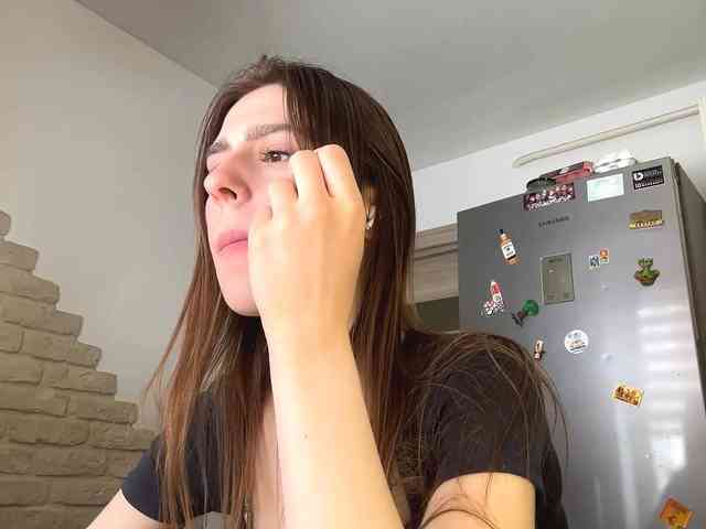 AshantiBadolato webcam