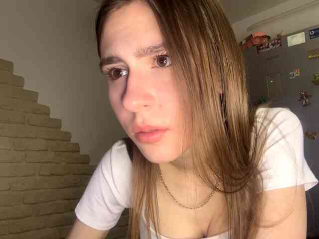 AshantiBadolato webcam