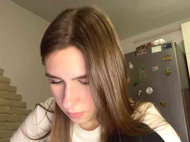 AshantiBadolato webcam