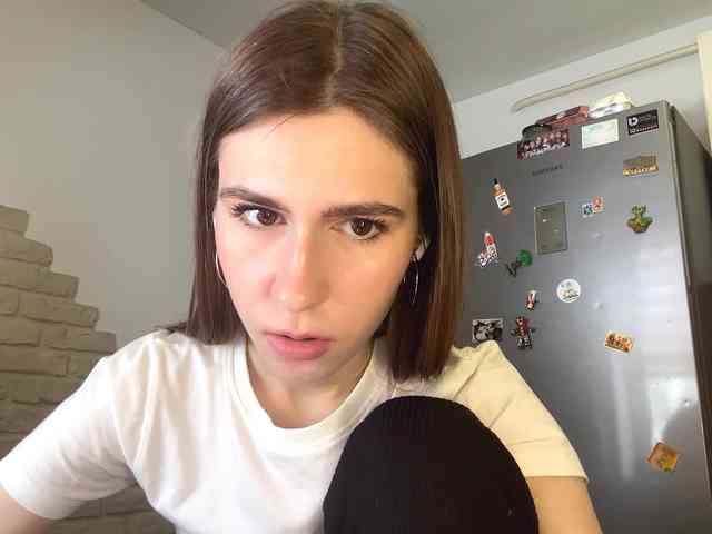 AshantiBadolato webcam