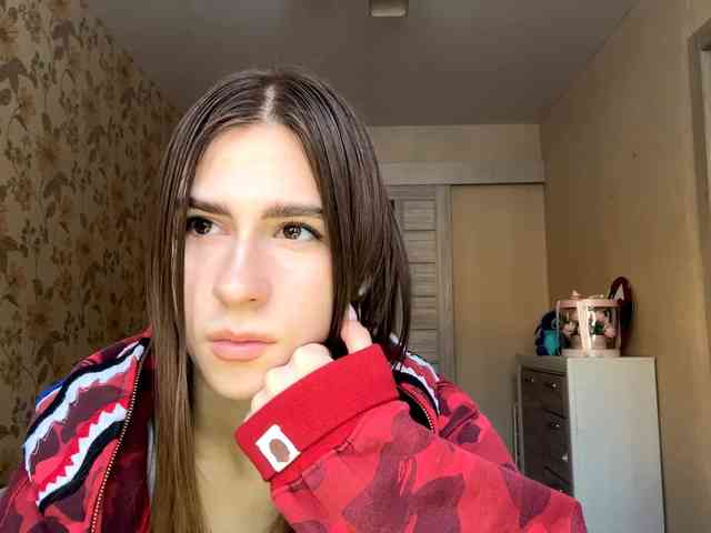 AshantiBadolato webcam