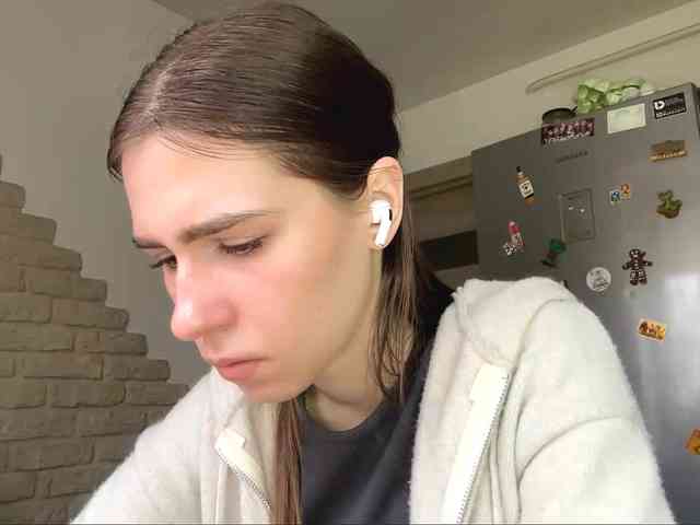 AshantiBadolato webcam