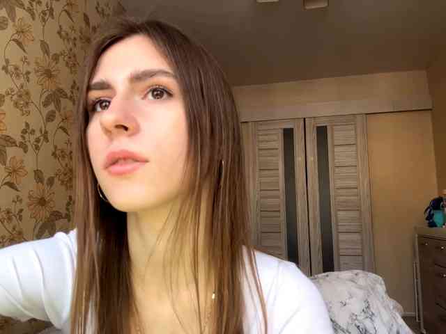 AshantiBadolato webcam