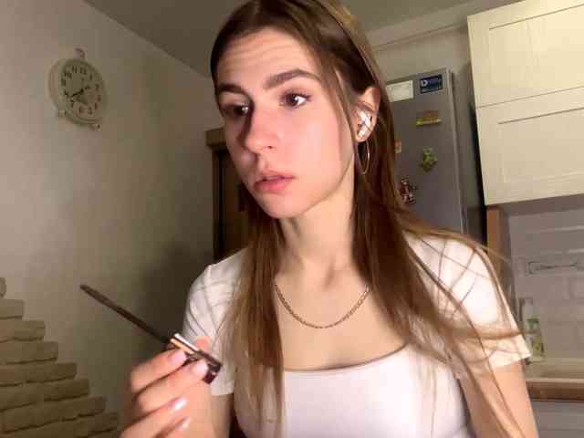 AshantiBadolato webcam