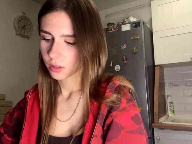 AshantiBadolato webcam