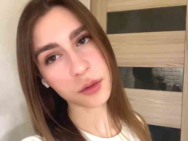 AshantiBadolato webcam