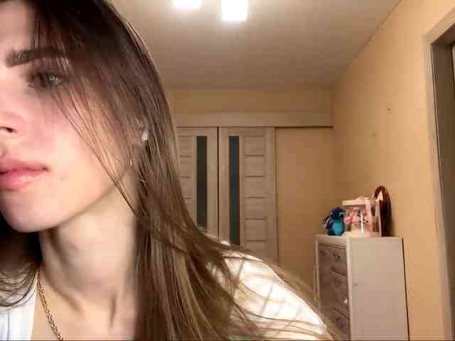 AshantiBadolato webcam