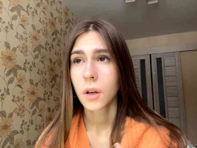 AshantiBadolato webcam