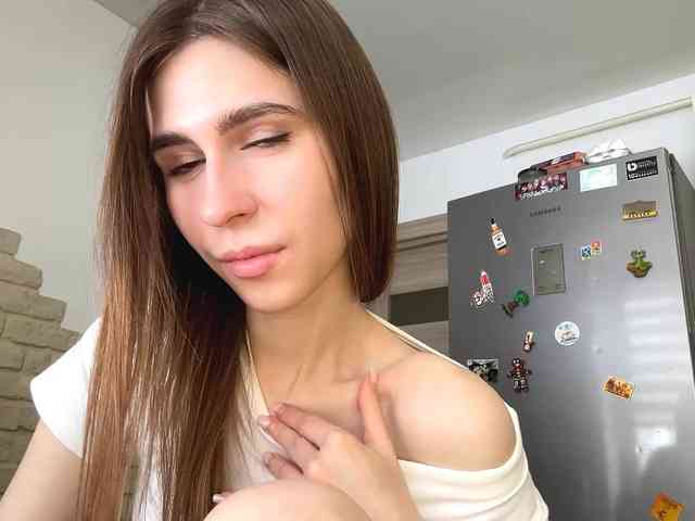 AshantiBadolato webcam