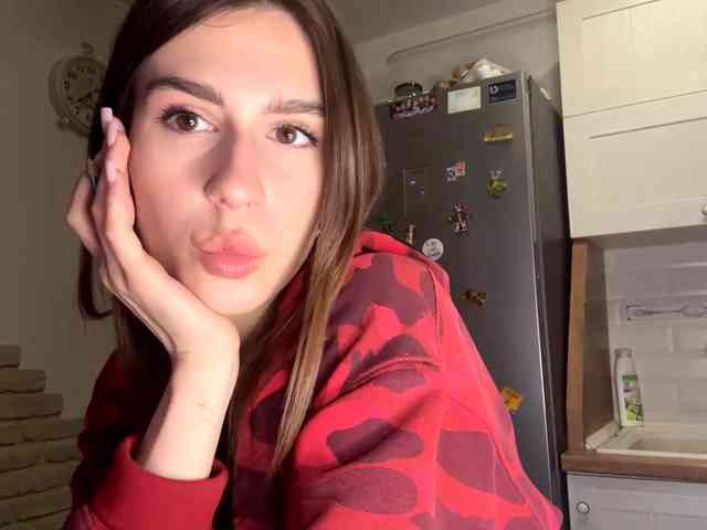 AshantiBadolato webcam