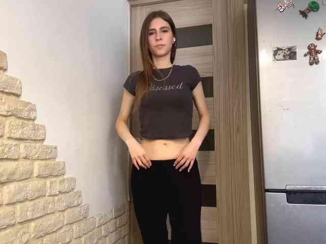 AshantiBadolato webcam