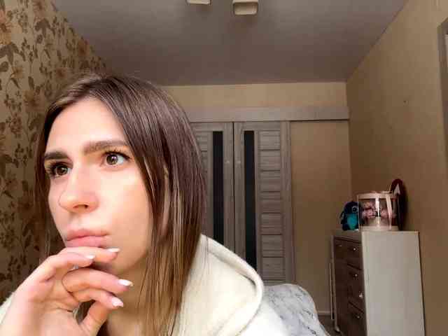 AshantiBadolato webcam