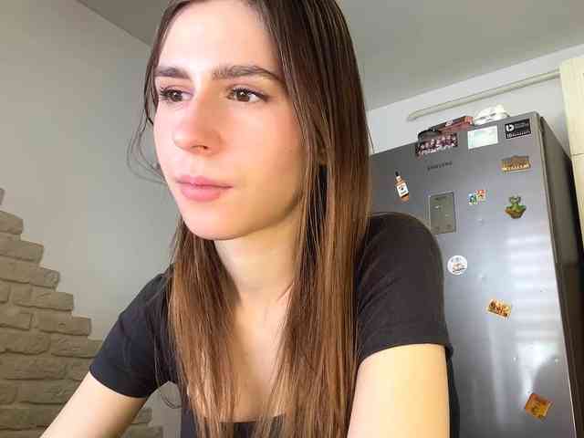 AshantiBadolato webcam