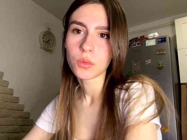 AshantiBadolato webcam