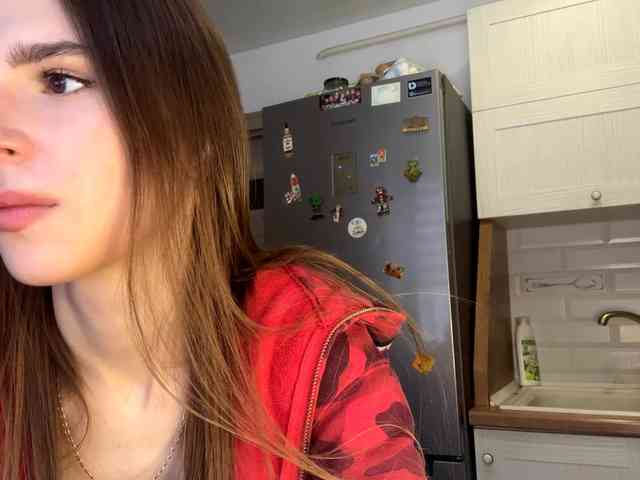 AshantiBadolato webcam