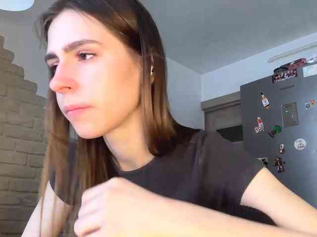 AshantiBadolato webcam