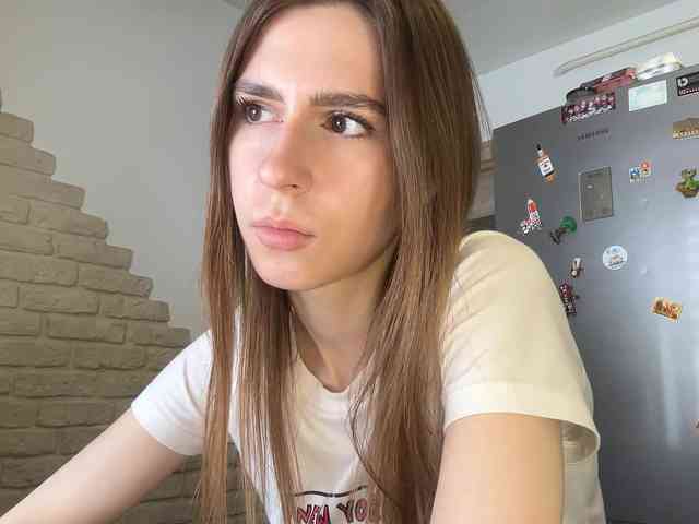 AshantiBadolato webcam