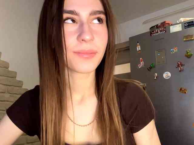 AshantiBadolato webcam