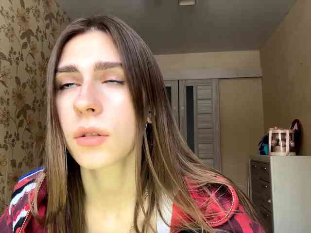 AshantiBadolato webcam