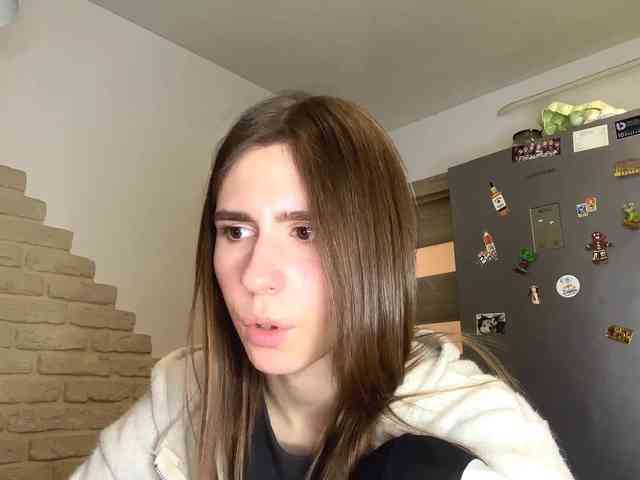 AshantiBadolato webcam