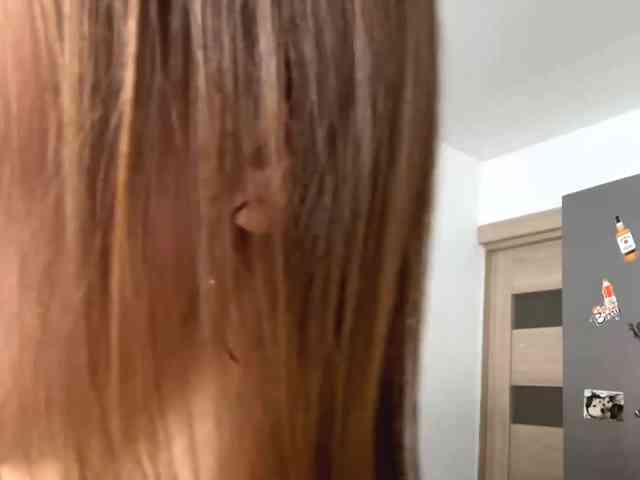 AshantiBadolato webcam