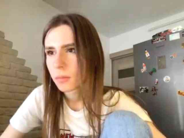 AshantiBadolato webcam