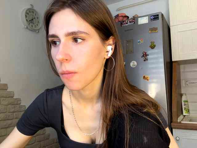 AshantiBadolato webcam