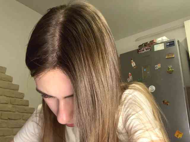 AshantiBadolato webcam