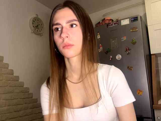 AshantiBadolato webcam