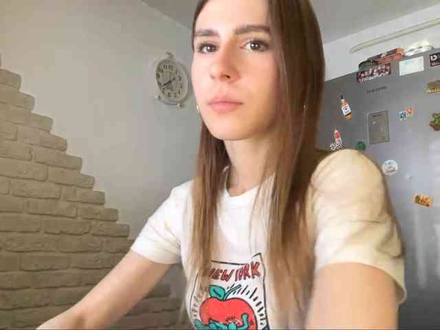 AshantiBadolato webcam