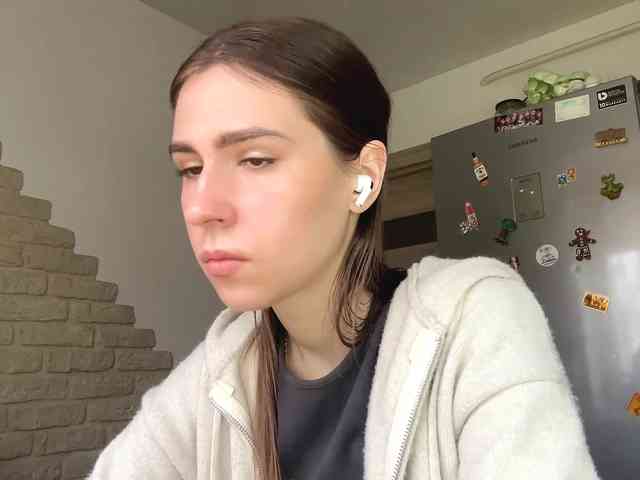 AshantiBadolato webcam