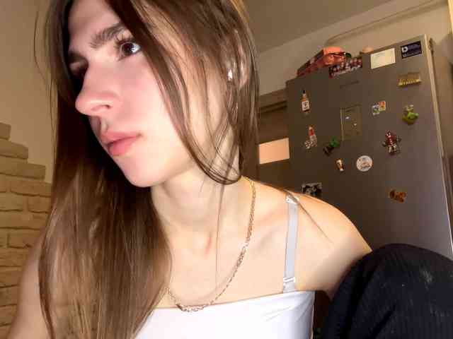 AshantiBadolato webcam