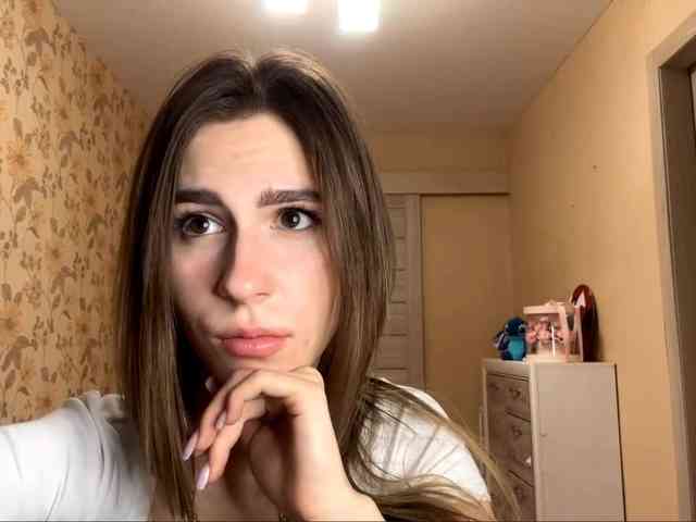 AshantiBadolato webcam