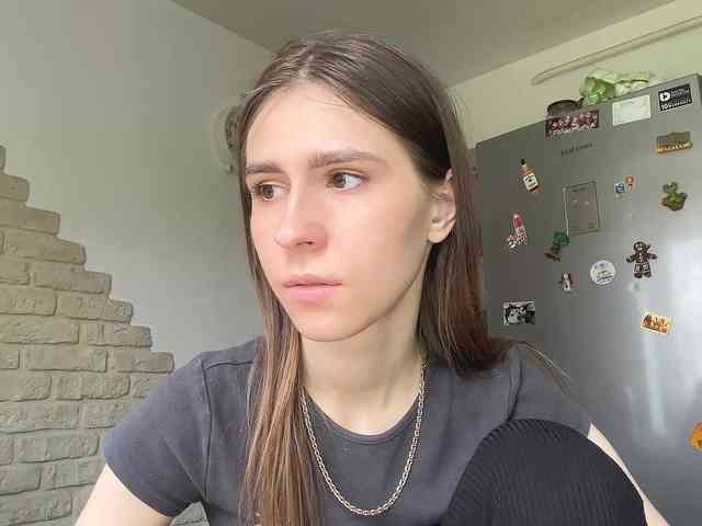 AshantiBadolato webcam