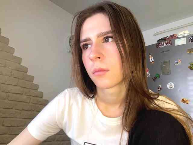 AshantiBadolato webcam