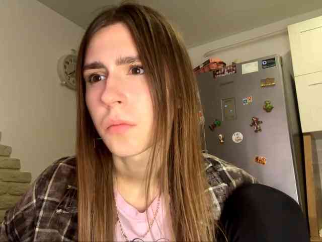 AshantiBadolato webcam