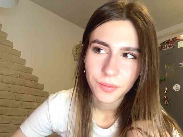 AshantiBadolato webcam