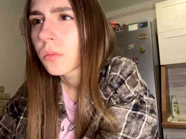 AshantiBadolato webcam