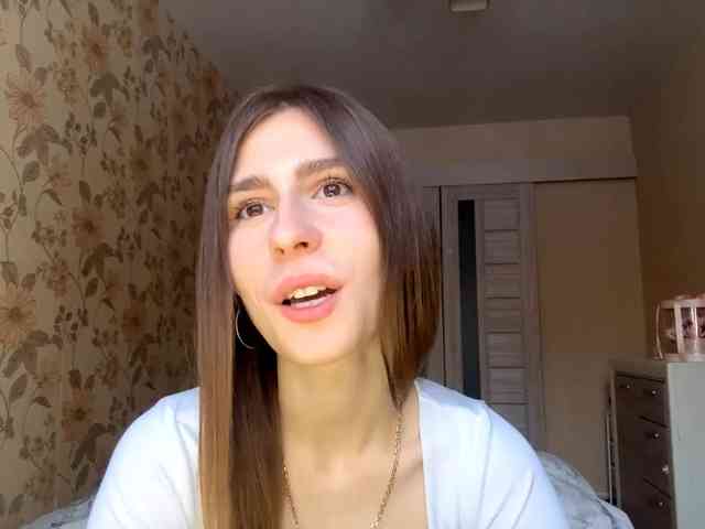 AshantiBadolato webcam