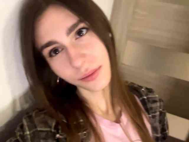 AshantiBadolato webcam