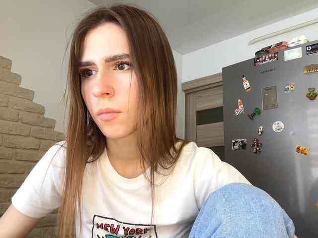 AshantiBadolato webcam